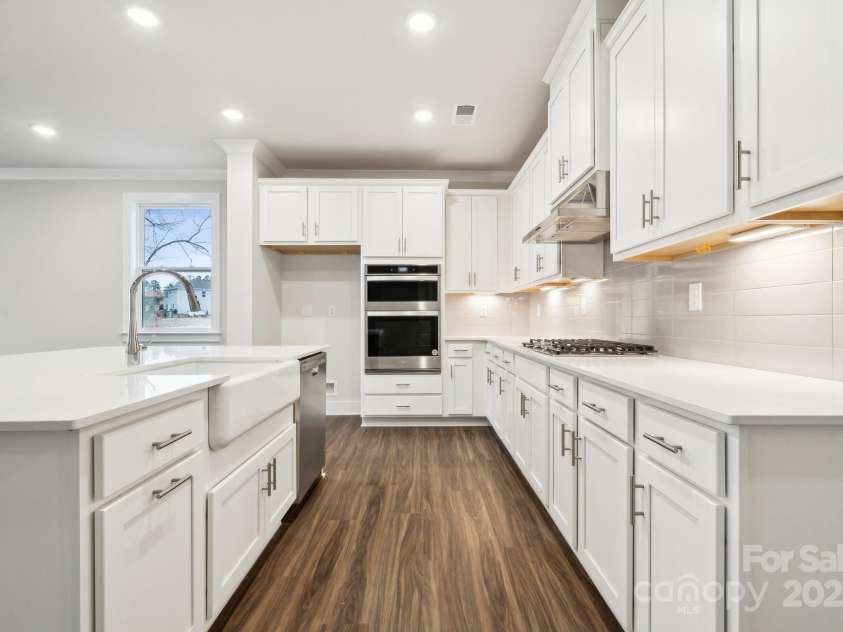 9924 Manor Vista Trail, Kannapolis, NC 28027.  MLS# CAR4257915, YatesRealty ID 13717. 