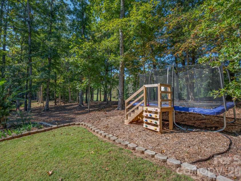 379 Moss Drive, Rutherfordton, NC 28139.  MLS# CAR4358911, YatesRealty ID 13718. Beautiful Landscaping