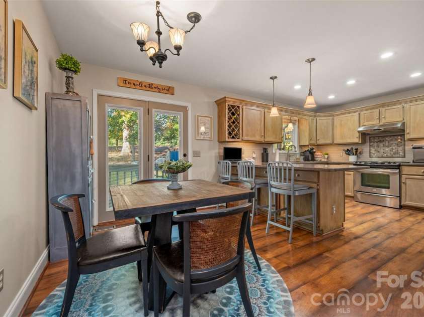 379 Moss Drive, Rutherfordton, NC 28139.  MLS# CAR4358911, YatesRealty ID 13718. Breakfast Room