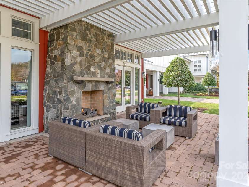 5247 Looking Glass Trail, Denver, NC 28037.  MLS# CAR4250418, YatesRealty ID 13718. 