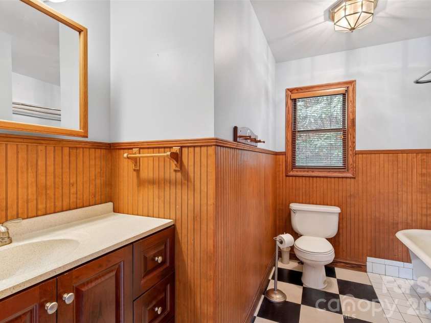 169 Hilltop Road, Black Mountain, NC 28711.  MLS# CAR4359023, YatesRealty ID 13719. 