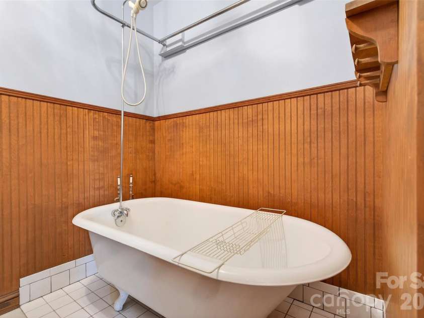 169 Hilltop Road, Black Mountain, NC 28711.  MLS# CAR4359023, YatesRealty ID 13719. 