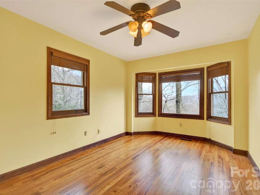 169 Hilltop Road, Black Mountain, NC 28711.  MLS# CAR4359023, YatesRealty ID 13719. 