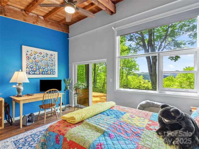 319 Twilight Way, Burnsville, NC 28714.  MLS# CAR4256310, YatesRealty ID 13719. 