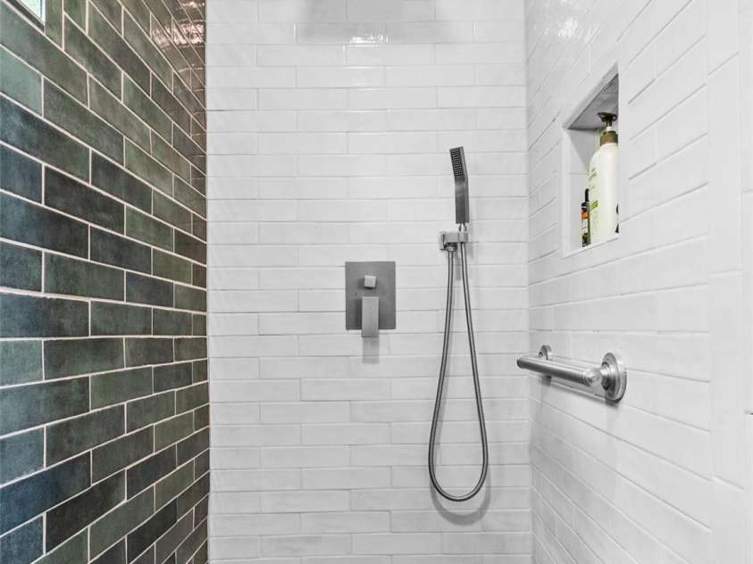 319 Twilight Way, Burnsville, NC 28714.  MLS# CAR4256310, YatesRealty ID 13719. 