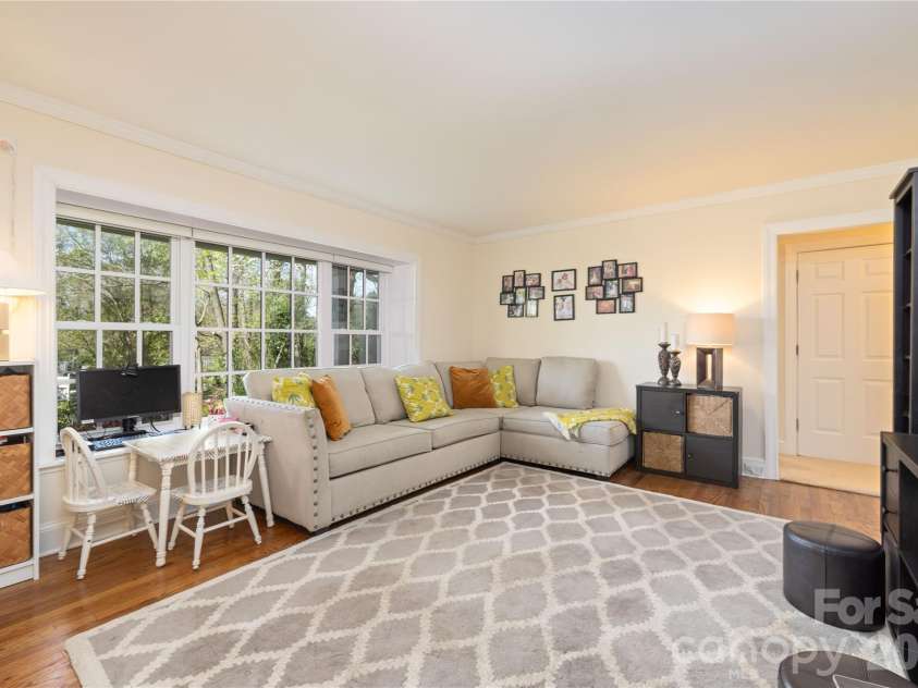 5431 Park Road, Charlotte, NC 28209.  MLS# CAR4205433, YatesRealty ID 1372. 