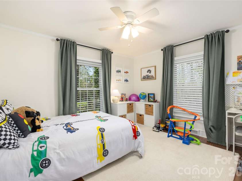 5431 Park Road, Charlotte, NC 28209.  MLS# CAR4205433, YatesRealty ID 1372. 