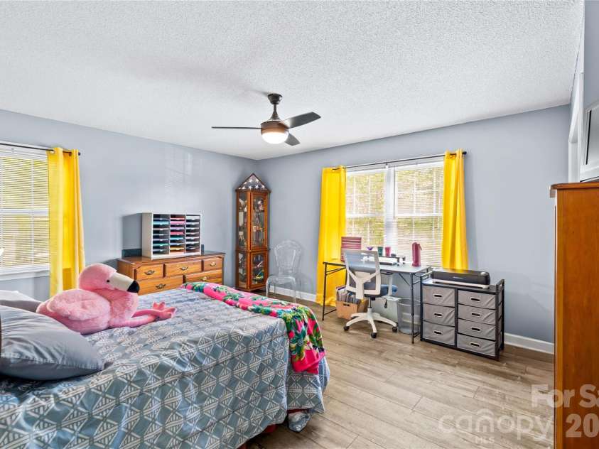 105 Saddlewood Lane, Statesville, NC 28625.  MLS# CAR4366940, YatesRealty ID 13722. 