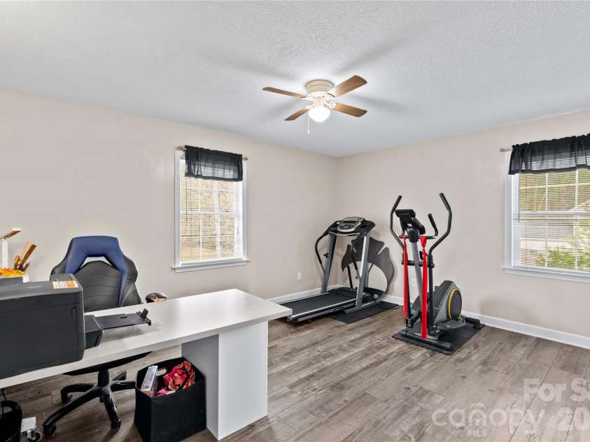105 Saddlewood Lane, Statesville, NC 28625.  MLS# CAR4366940, YatesRealty ID 13722. 