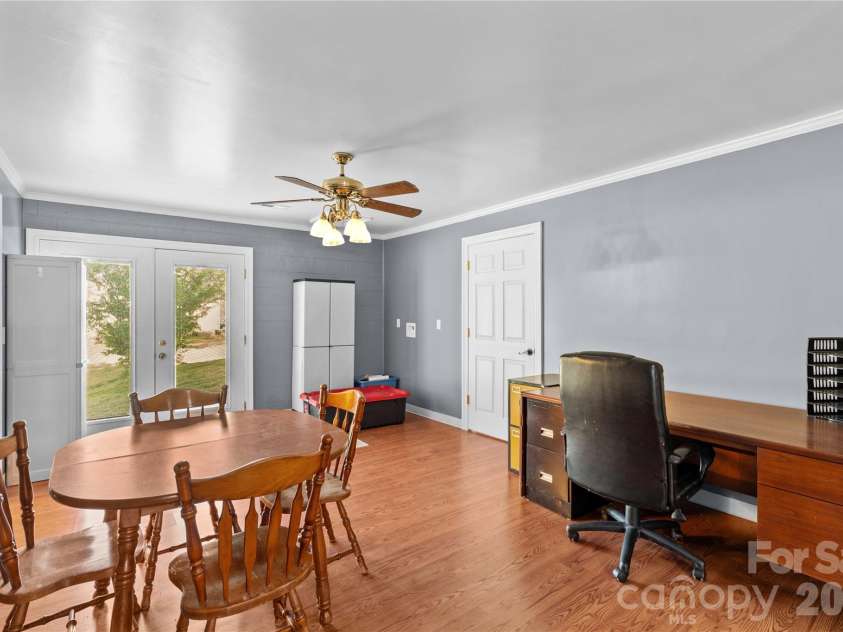 105 Saddlewood Lane, Statesville, NC 28625.  MLS# CAR4366940, YatesRealty ID 13722. 