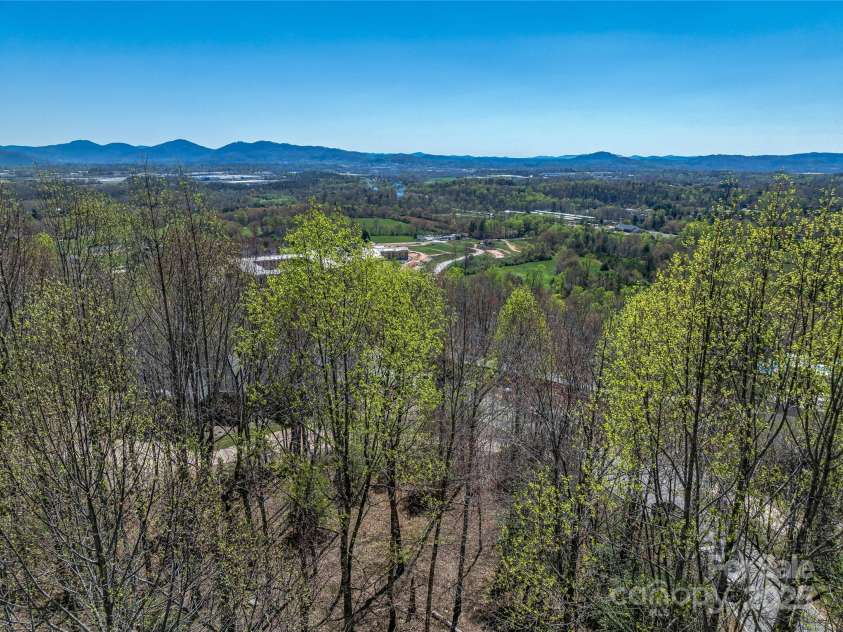96 Split Rock Trail, Arden, NC 28704.  MLS# CAR4239845, YatesRealty ID 13723. 