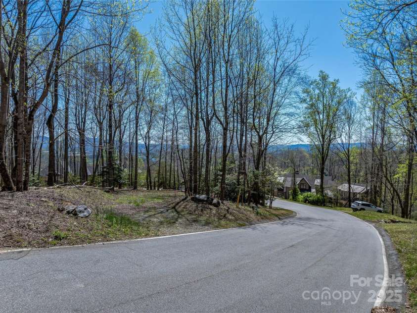 96 Split Rock Trail, Arden, NC 28704.  MLS# CAR4239845, YatesRealty ID 13723. 