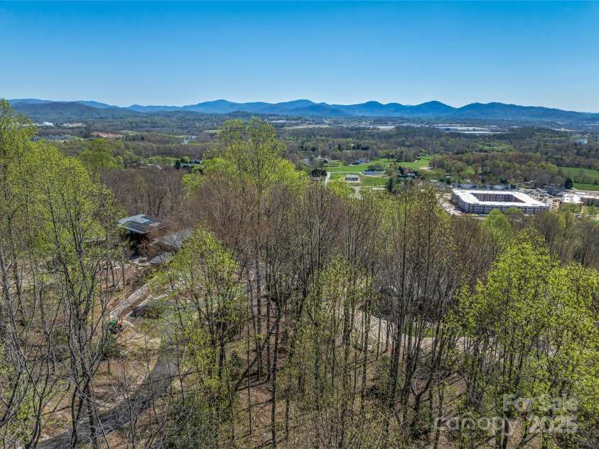 96 Split Rock Trail, Arden, NC 28704.  MLS# CAR4239845, YatesRealty ID 13723. 