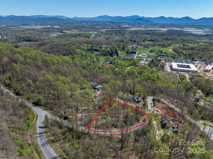 96 Split Rock Trail, Arden, NC 28704.  MLS# CAR4239845, YatesRealty ID 13723. 