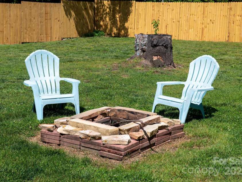 386 Greenlea Circle, Taylorsville, NC 28681.  MLS# CAR4257685, YatesRealty ID 13724. Firepit.