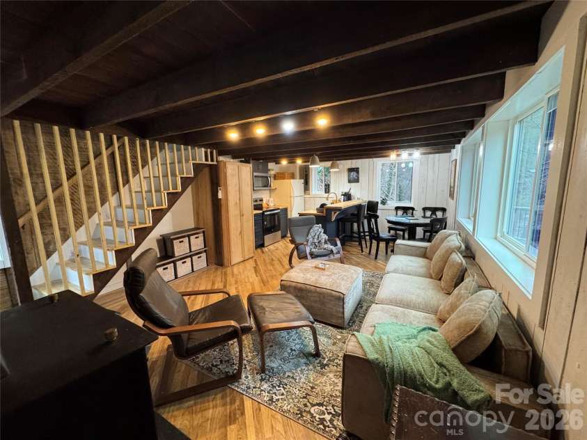 88 Mountain Farm Road, Burnsville, NC 28714.  MLS# CAR4365457, YatesRealty ID 13724. 