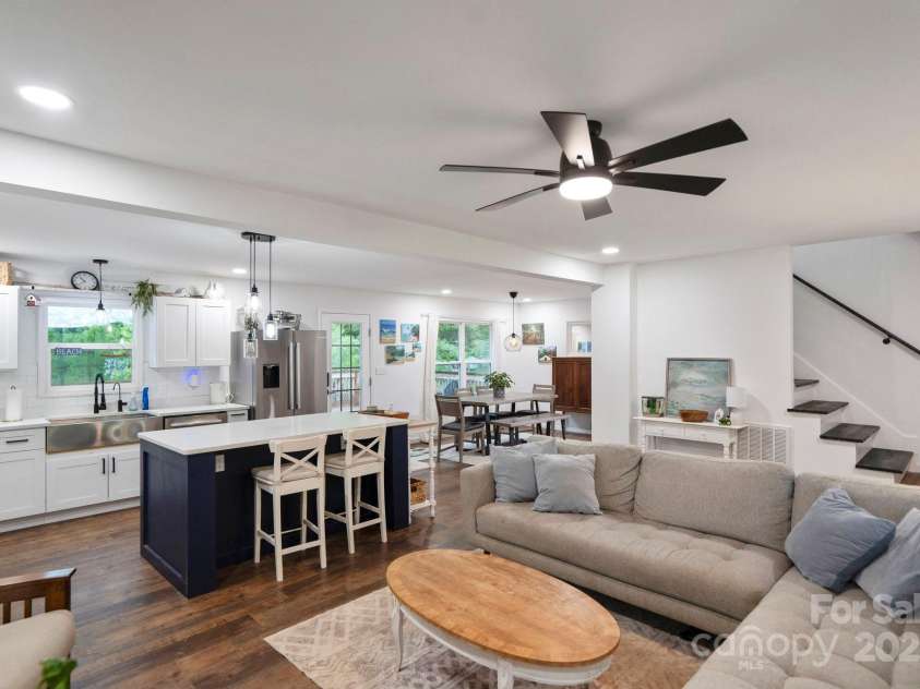 1135 Brook Path Trail, Denver, NC 28037.  MLS# CAR4258460, YatesRealty ID 13728. 