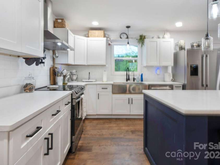 1135 Brook Path Trail, Denver, NC 28037.  MLS# CAR4258460, YatesRealty ID 13728. 
