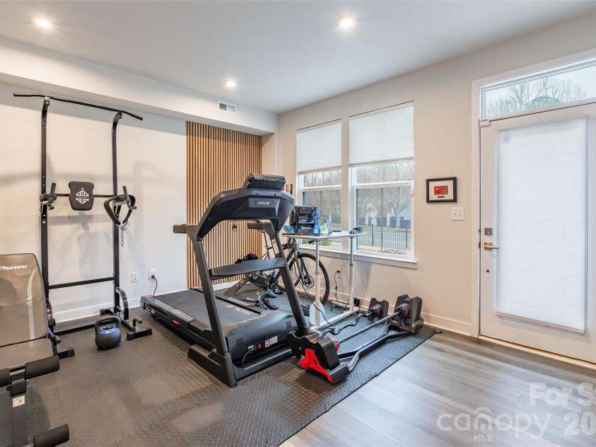 924 Broad River Lane, Charlotte, NC 28211.  MLS# CAR4353408, YatesRealty ID 13728. 