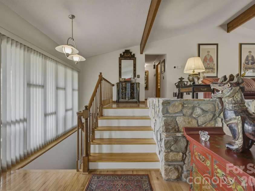 122 Lake Club Drive, Nebo, NC 28761.  MLS# CAR4369546, YatesRealty ID 13729. Front Entrance View