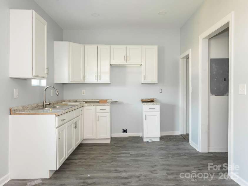 108 Graham Street, Chester, SC 29706.  MLS# CAR4240188, YatesRealty ID 13730. Kitchen