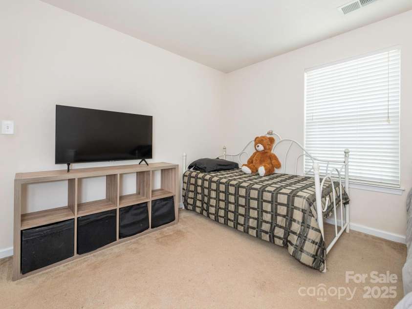 12304 Lookout Point Drive, Charlotte, NC 28269.  MLS# CAR4252258, YatesRealty ID 13731. Bedroom 3