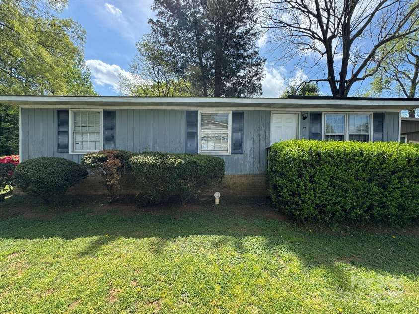 37 Cedarvilla Drive, Rock Hill, SC 29730.  MLS# CAR4215817, YatesRealty ID 13732. 