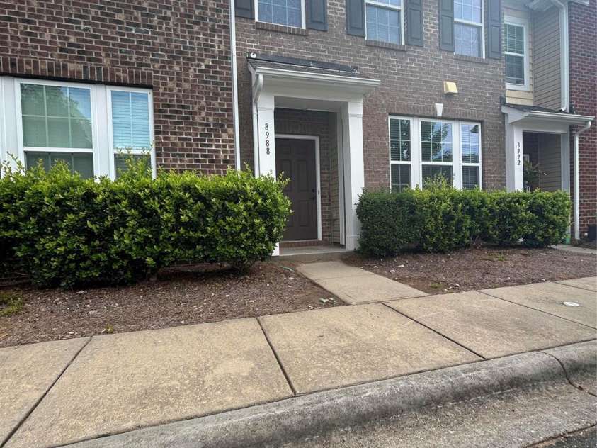 8988 Lanark Lane, Fort Mill, SC 29707.  MLS# CAR4392970, YatesRealty ID 13733. 