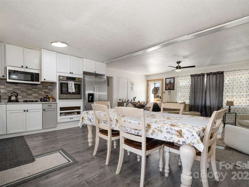 1241 Red River Road, Rock Hill, SC 29730.  MLS# CAR4217915, YatesRealty ID 13734. Dining Area & Kitchen