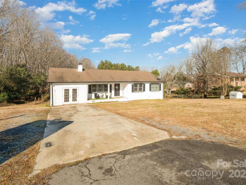 1241 Red River Road, Rock Hill, SC 29730.  MLS# CAR4217915, YatesRealty ID 13734. Front Exterior