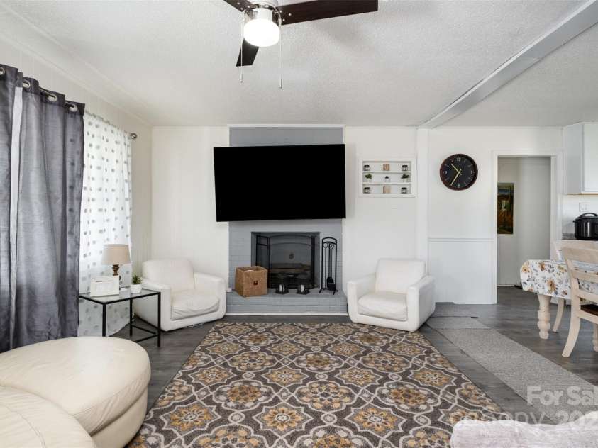 1241 Red River Road, Rock Hill, SC 29730.  MLS# CAR4217915, YatesRealty ID 13734. Living Room