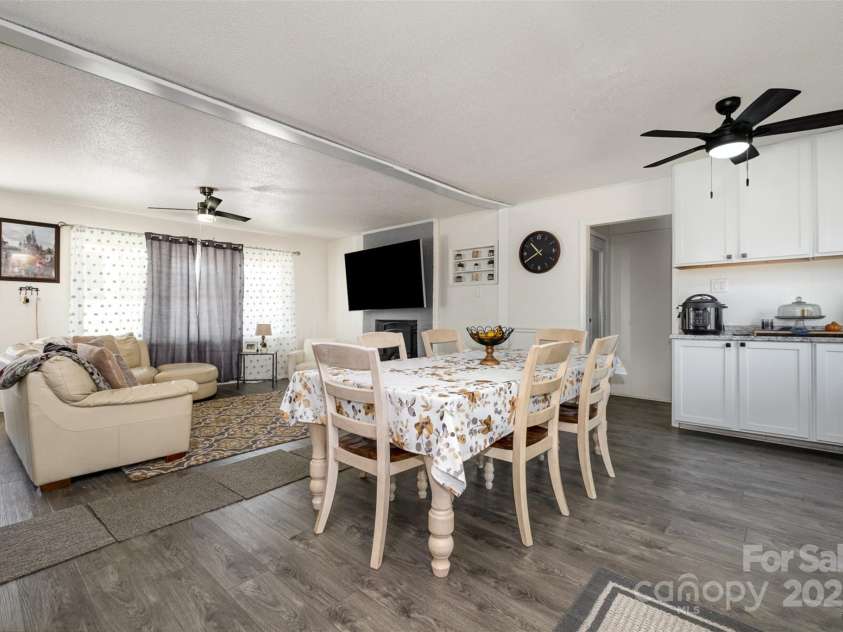 1241 Red River Road, Rock Hill, SC 29730.  MLS# CAR4217915, YatesRealty ID 13734. Open living, dining & kitchen