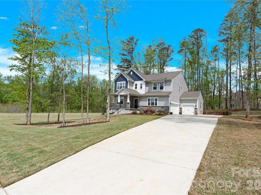 13005 Cinnamon Fern Lane, Mint Hill, NC 28227.  MLS# CAR4367043, YatesRealty ID 13734. 