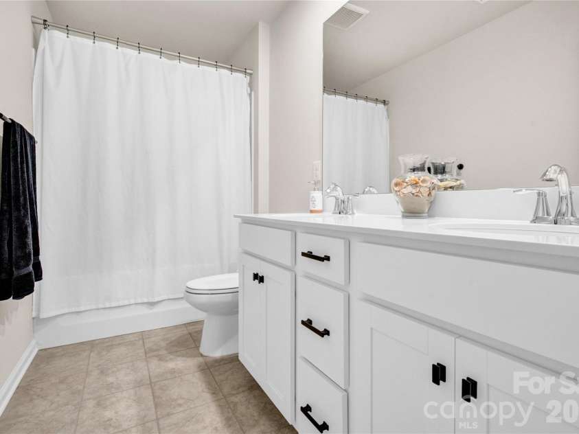 13005 Cinnamon Fern Lane, Mint Hill, NC 28227.  MLS# CAR4367043, YatesRealty ID 13734. 