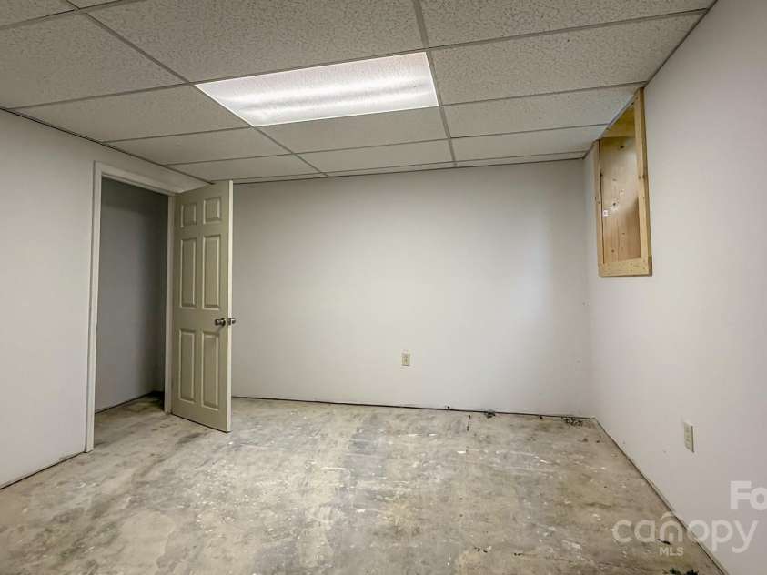 147 Forest Hill Drive, West Jefferson, NC 28694.  MLS# CAR4259437, YatesRealty ID 13735. 