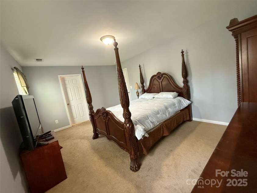 1110 Valley Street, Statesville, NC 28677.  MLS# CAR4245883, YatesRealty ID 13737. 