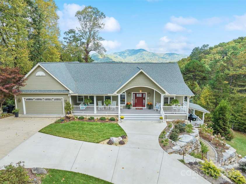 966 Coyote Hollow Road, Waynesville, NC 28785.  MLS# CAR4305523, YatesRealty ID 13737. 