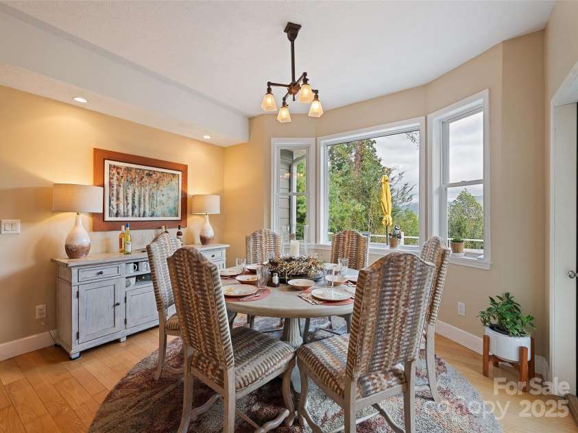 966 Coyote Hollow Road, Waynesville, NC 28785.  MLS# CAR4305523, YatesRealty ID 13737. 