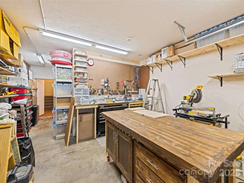 966 Coyote Hollow Road, Waynesville, NC 28785.  MLS# CAR4305523, YatesRealty ID 13737. 