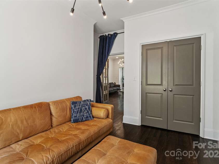 1025 Ardsley Road, Charlotte, NC 28207.  MLS# CAR4250466, YatesRealty ID 13738. Bedroom and flex space