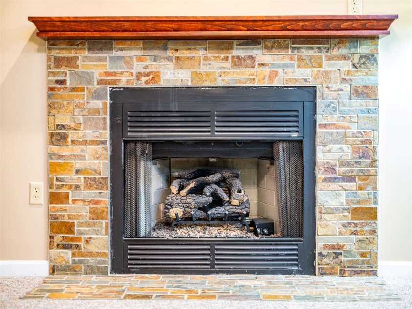 30 Robin Lane, Asheville, NC 28806.  MLS# CAR4257544, YatesRealty ID 13739. Gas Fireplace