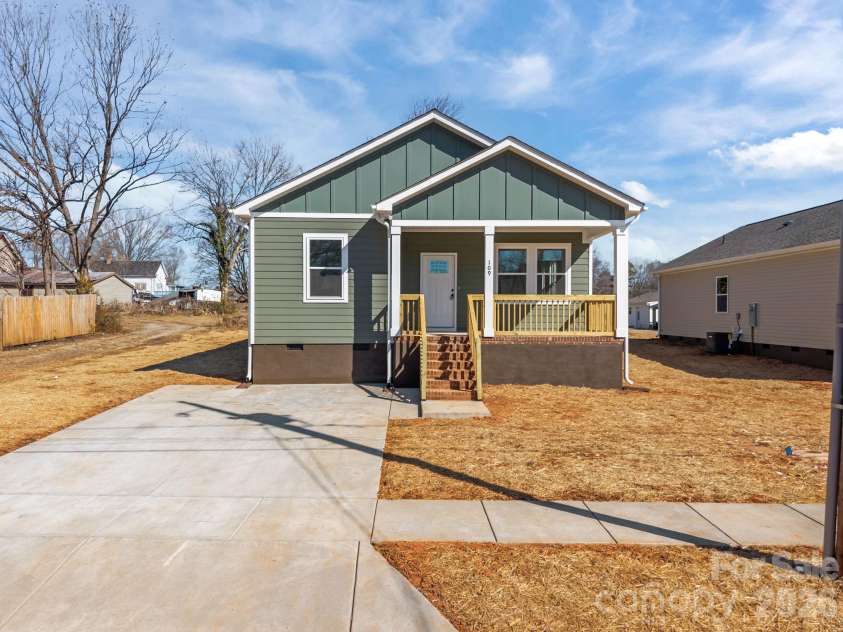 109 Earnhardt Street, Salisbury, NC 28144.  MLS# CAR4340252, YatesRealty ID 13740. 