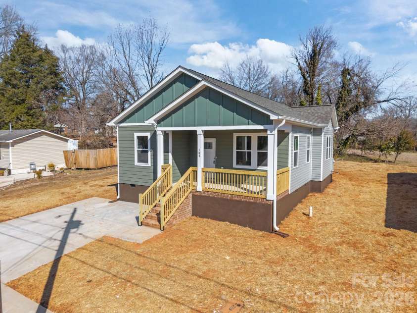 109 Earnhardt Street, Salisbury, NC 28144.  MLS# CAR4340252, YatesRealty ID 13740. 