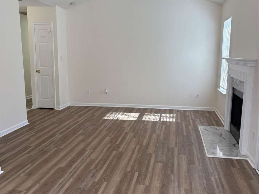 1638 Hudson Graham Lane, Charlotte, NC 28216.  MLS# CAR4215895, YatesRealty ID 13740. 