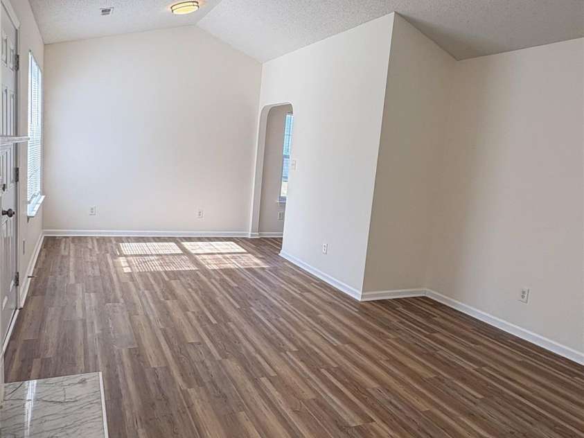 1638 Hudson Graham Lane, Charlotte, NC 28216.  MLS# CAR4215895, YatesRealty ID 13740. 