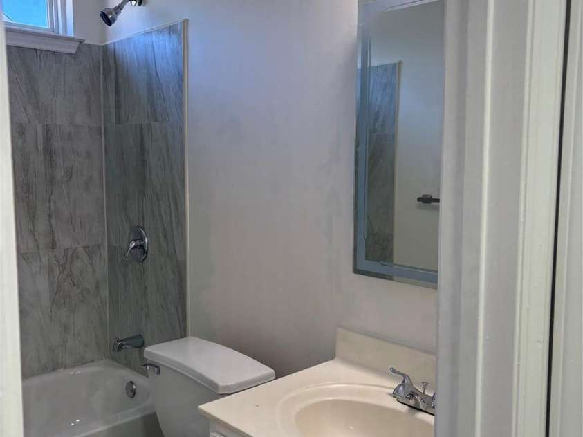 1638 Hudson Graham Lane, Charlotte, NC 28216.  MLS# CAR4215895, YatesRealty ID 13740. 