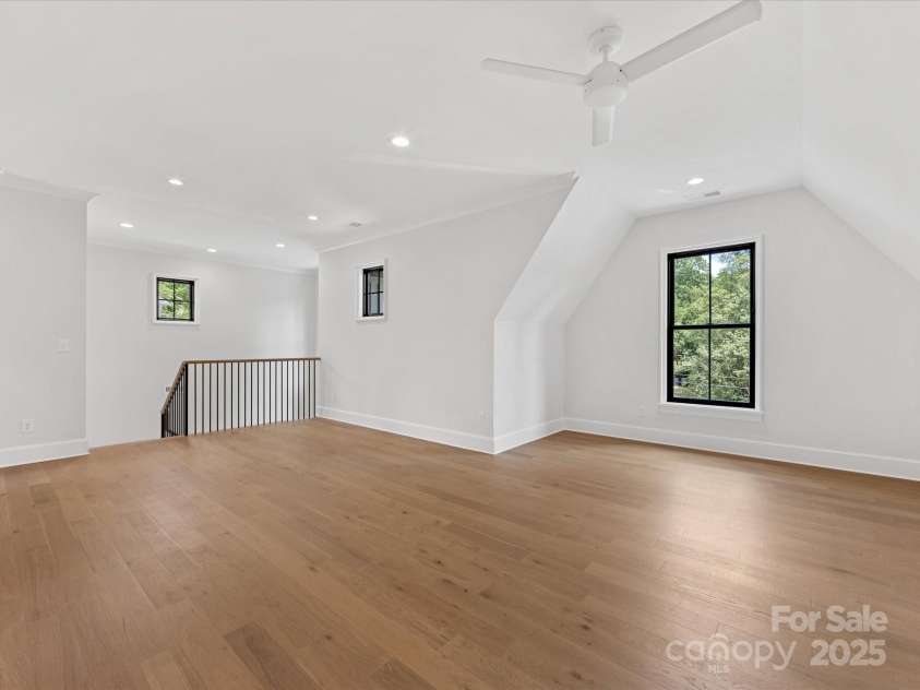 2608 Croydon Road, Charlotte, NC 28209.  MLS# CAR4255600, YatesRealty ID 13742. 3rd Floor Living