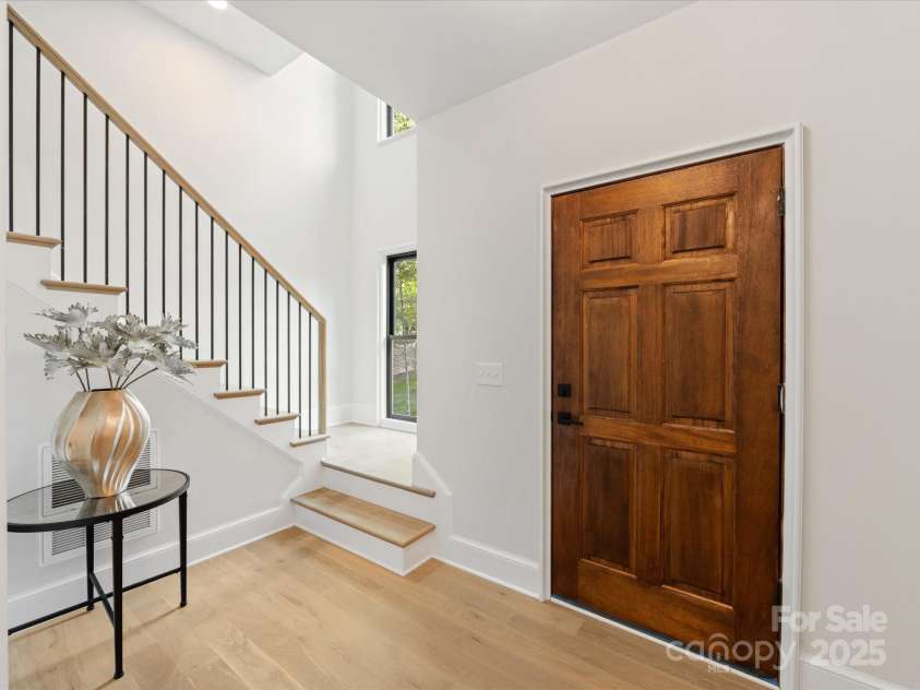 2608 Croydon Road, Charlotte, NC 28209.  MLS# CAR4255600, YatesRealty ID 13742. 