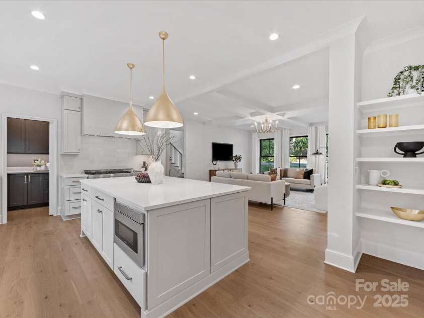 2608 Croydon Road, Charlotte, NC 28209.  MLS# CAR4255600, YatesRealty ID 13742. 
