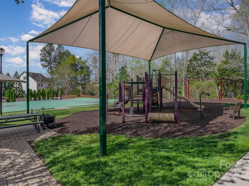 276 Annatto Way, Tega Cay, SC 29708.  MLS# CAR4238840, YatesRealty ID 13743. 